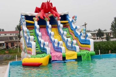 中国 イセエビ大人/子供のための膨脹可能な水公園のプールのスライド9x6x8.2m 工場