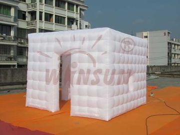 中国 移動可能で膨脹可能な屋外のテント、3x3x2.43mの膨脹可能なでき事の避難所 工場