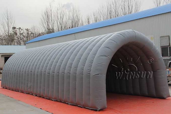 3 - 層ポリ塩化ビニールの膨脹可能なトンネルのテント、防火効力のある大きく膨脹可能なテント